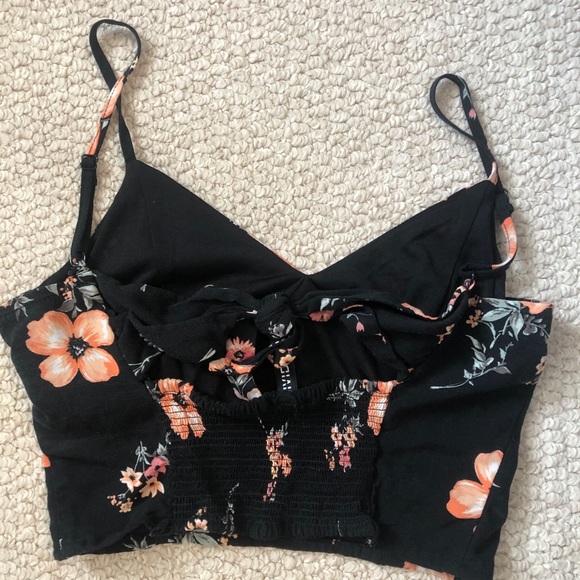 Floral crop top - Picture 2 of 2